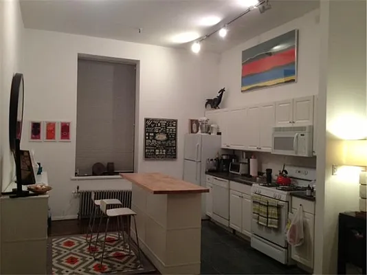 Rented by Buchbinder & Warren | media 18