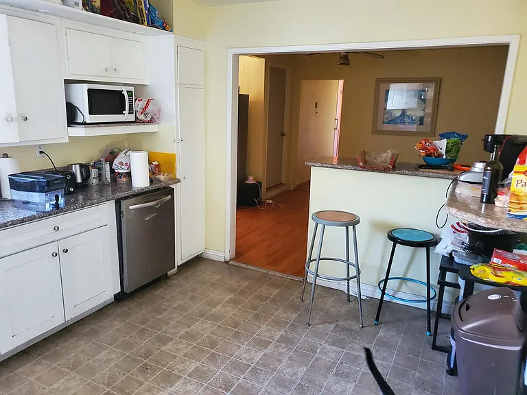 927 N Dudley St — Photo 8