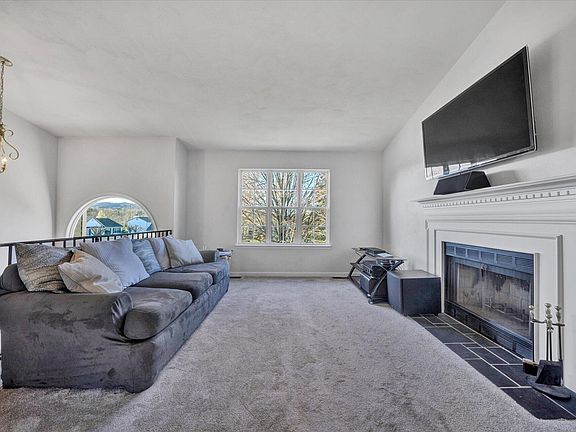 5th image of 6207 Ashmont Dr