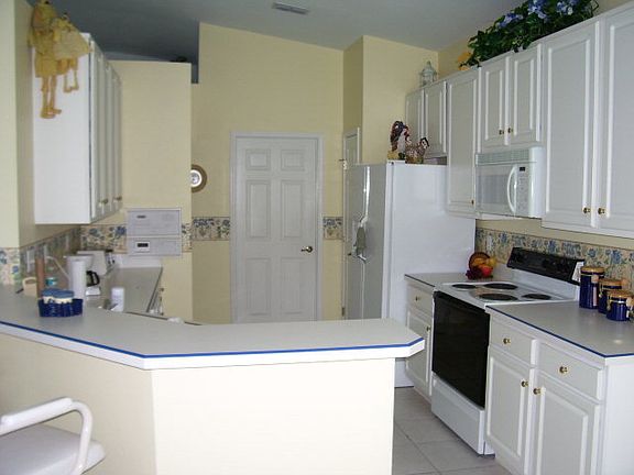 3rd image of 10 Sandpiper Ct