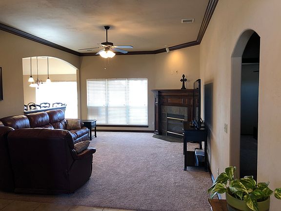 4th image of 1925 Silver Crossing Cres NE
