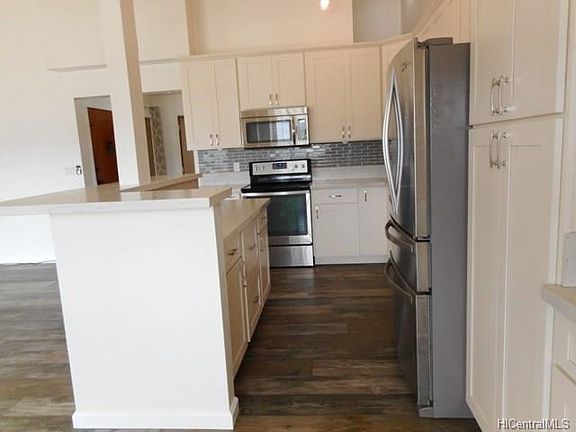 3rd image of 46-057 Aliianela Pl APT 1622