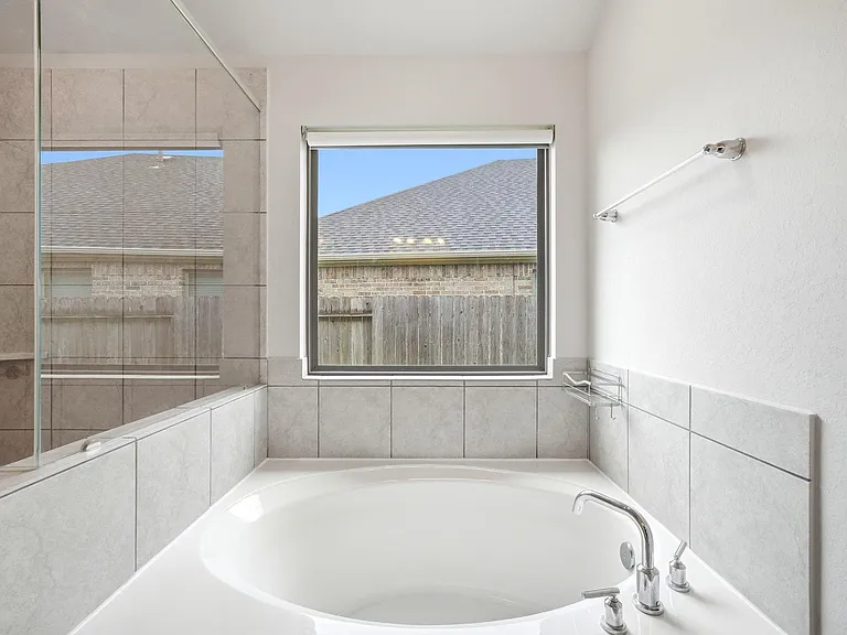 19218 Jenny Creek Ct — Photo 21