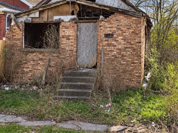 2443 Delaware St, Gary, IN 46407