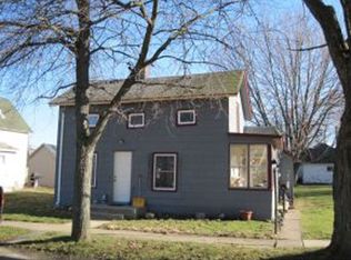 705 Jackson St, Walkerton, IN 46574