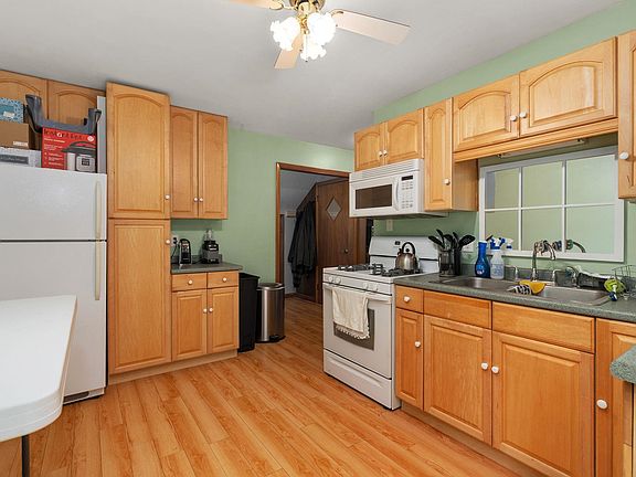 4th image of 4611 Dennis Dr