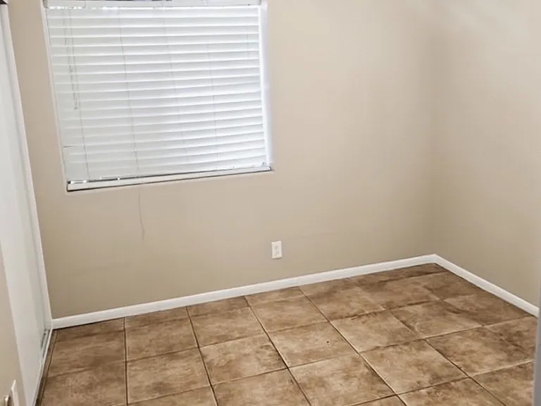 13715 El Rio Ln — Photo 13