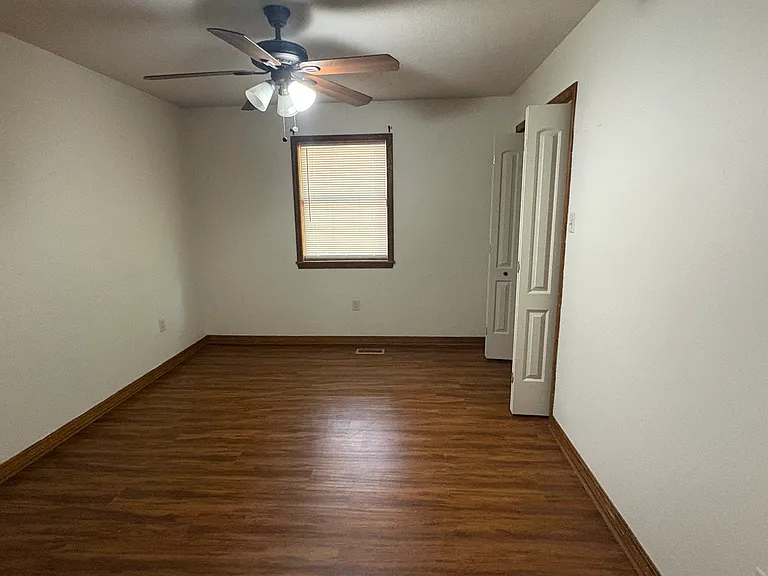 11 Cottonwood Dr — Photo 7