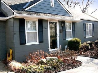 5207 Juniper Dr, Roeland Park, KS 66205