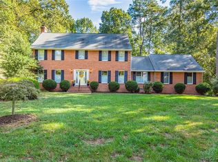 6831 N Hairpin Dr, Quinton, VA 23141