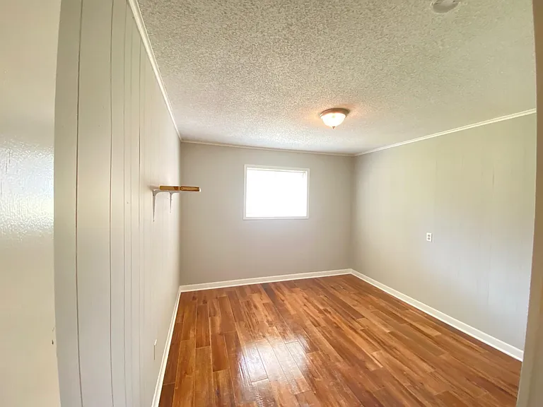 410 Cordell Dr — Photo 24