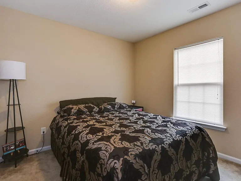 4988 Almandine Ave — Photo 12