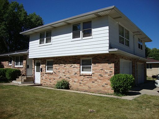 1st image of 70 S Lexington Dr