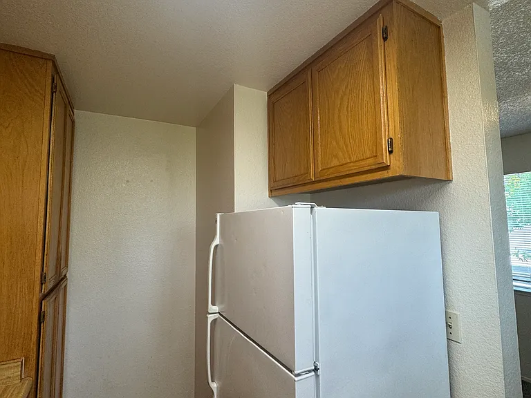 118 Yorkshire Ct #D — Photo 11