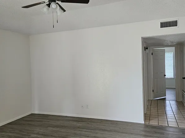 530 34th St NE, Paris, TX 75460