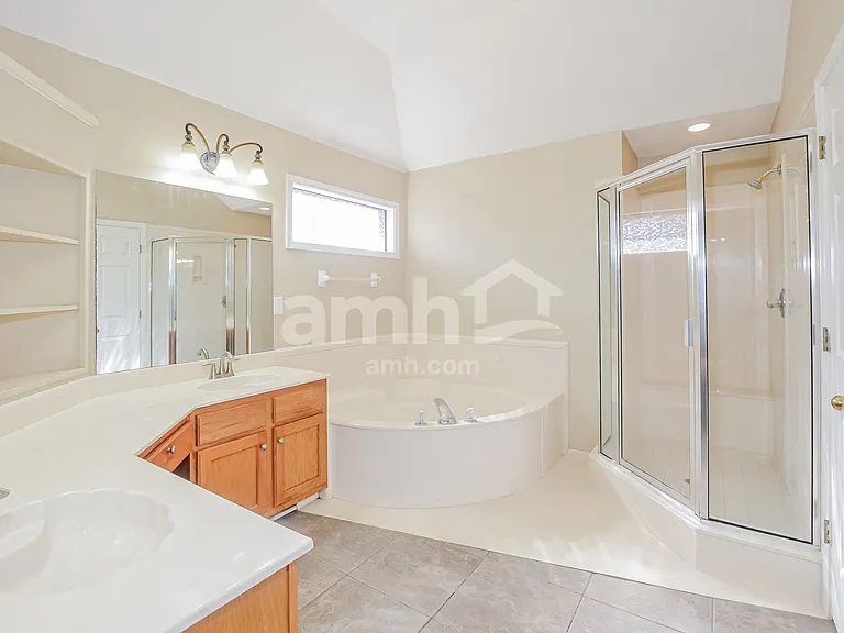 1926 Bohemia Dr — Photo 11