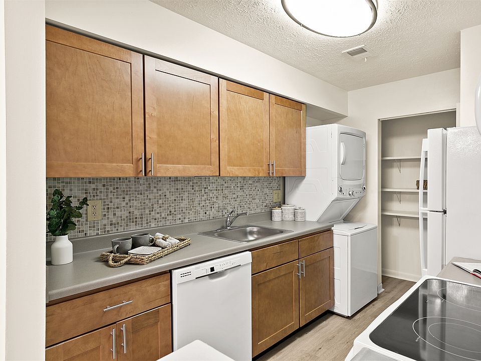 Contemporary Kitchen Style (shown here in a 2-bedroom floor plan)