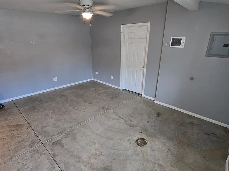 Normal Heights Recessed Studio w/ Solar + Private Gated Yard — Photo 5