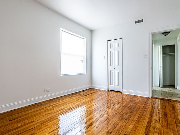 4th image of 6104 S Campbell Ave #5097