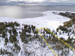 Barque Point Trl, Manistique, MI 49854