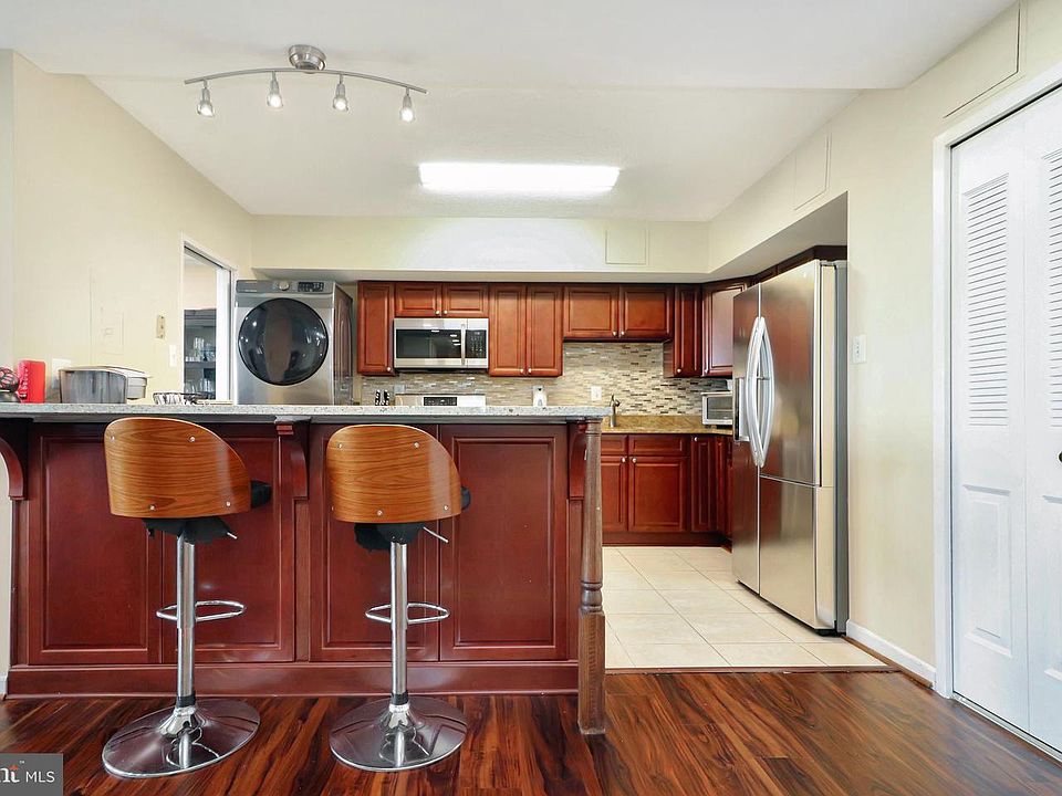 1st image of 3705 S George Mason Dr APT 1309S