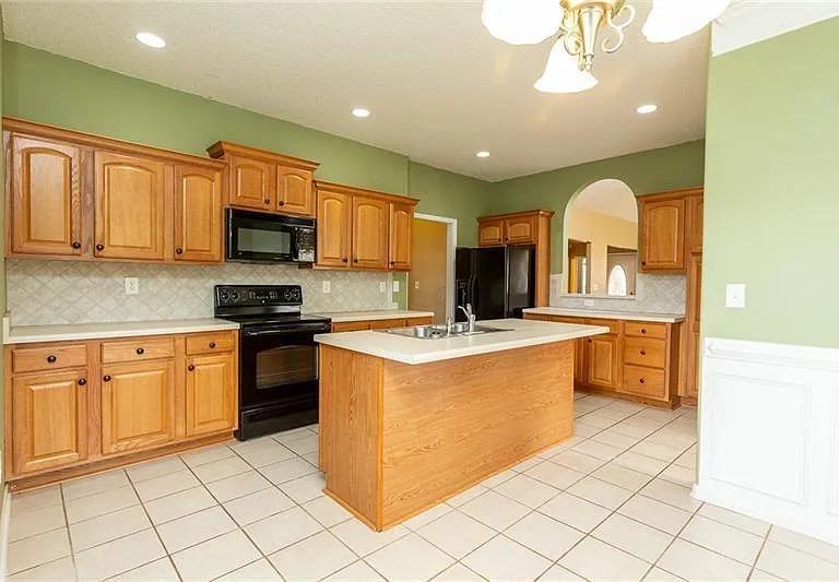 300 McKendree Ct — Photo 15