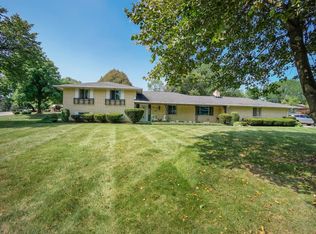 1490 Taitwood Rd, Centerville, OH 45459