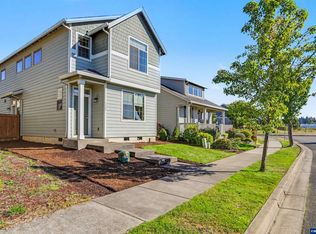 1705 Merganser St, Silverton, OR 97381