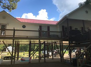 16 Dukes Dr, Decaturville, TN 38329