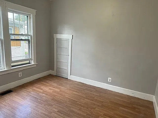 11 Mason Ave #1 — Photo 5