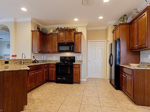 4th image of 10496 Materita Dr