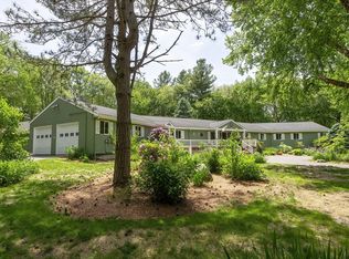 5 Deerfield Rd, Medway, MA 02053