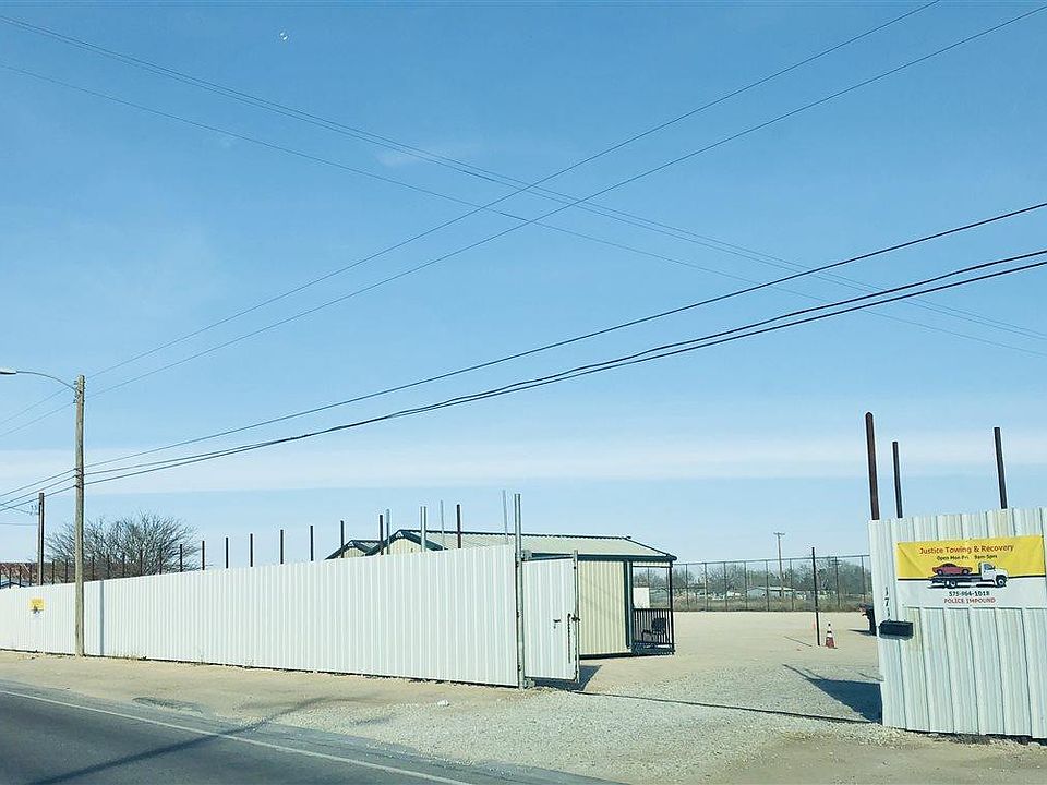 1st image of 1710 S Grimes St