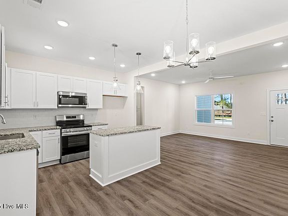 5th image of 107 Plum Court