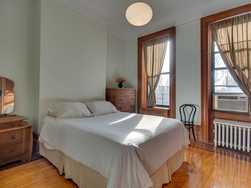 2nd image of 387 Clinton Ave #3E