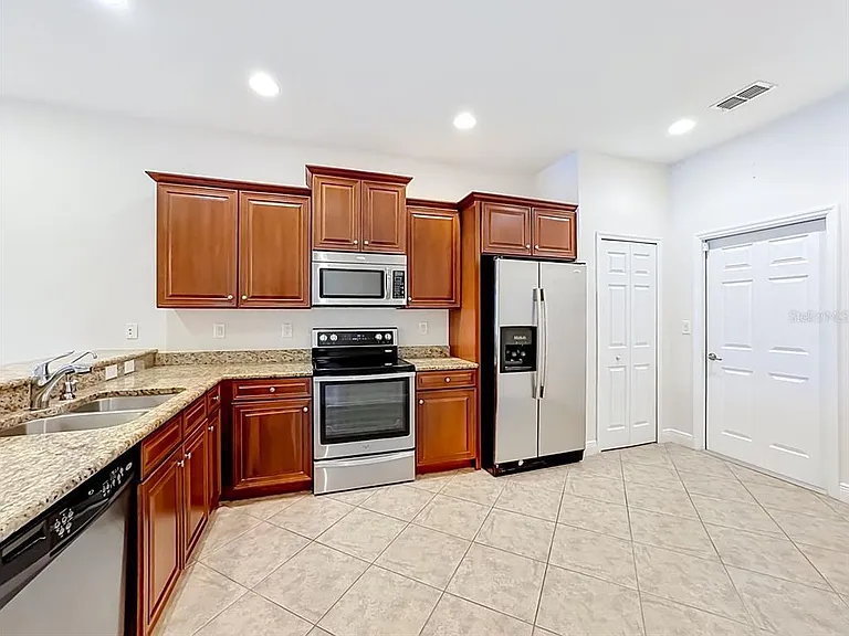 206 Shell Falls Dr — Photo 3