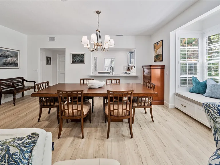 1315 Palmetto Ct #111 — Photo 23