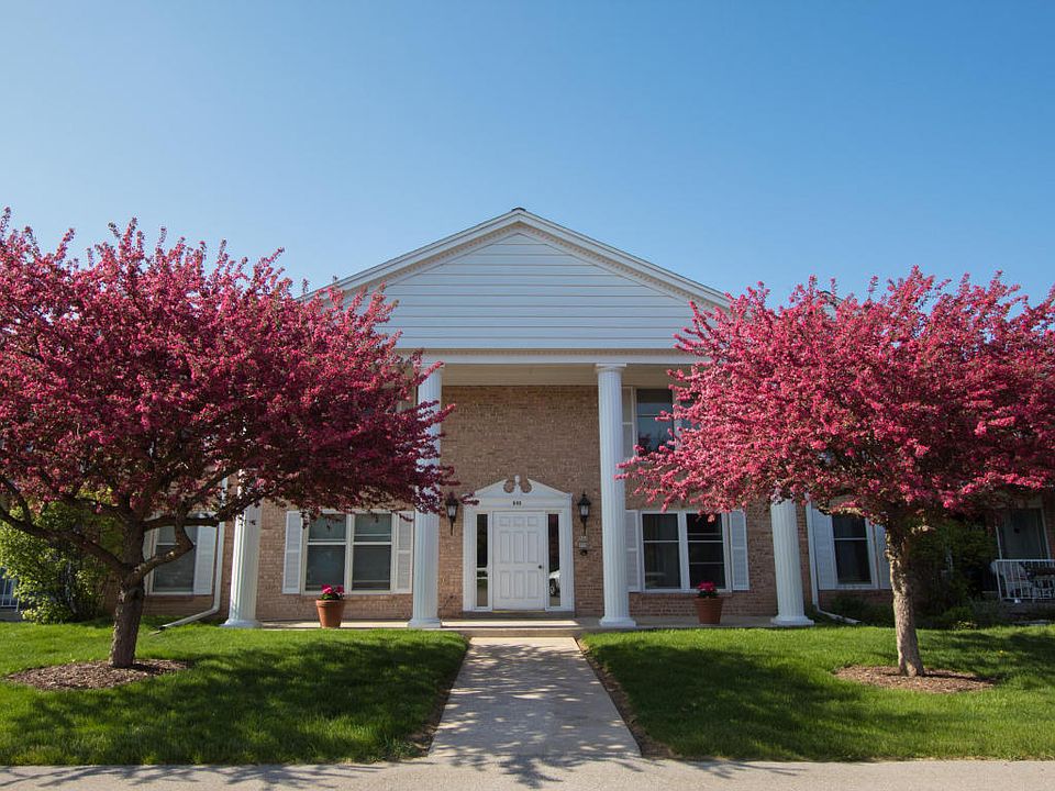 1st image of 945 W Heritage Ct APT 204