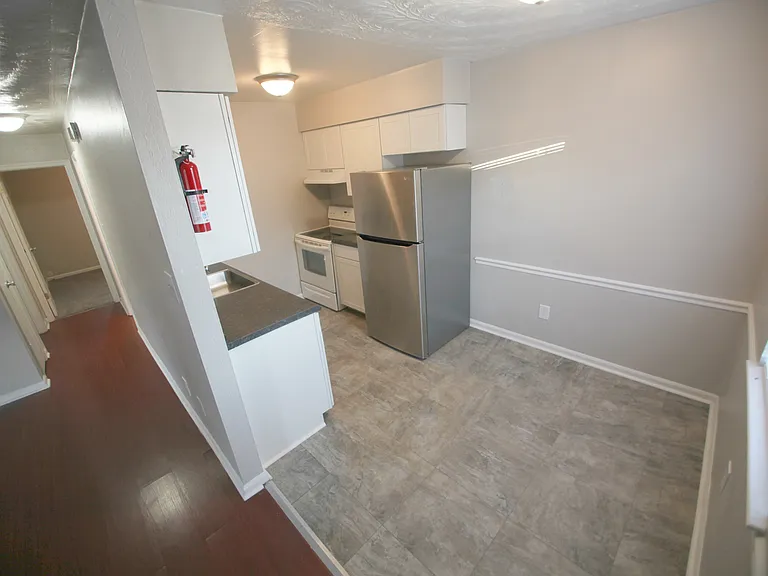 4th Bay Apartments — Photo 18