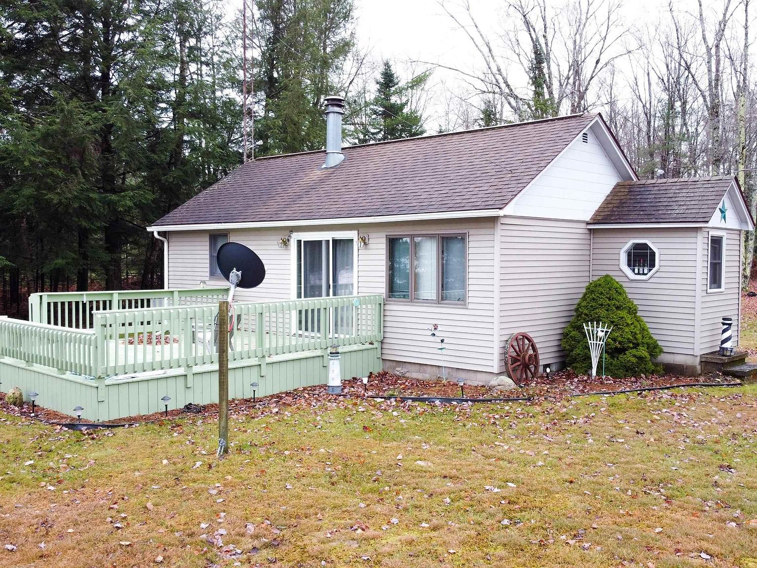 624624 N Gulliver Lake Rd, Gulliver, MI 49840 Zillow