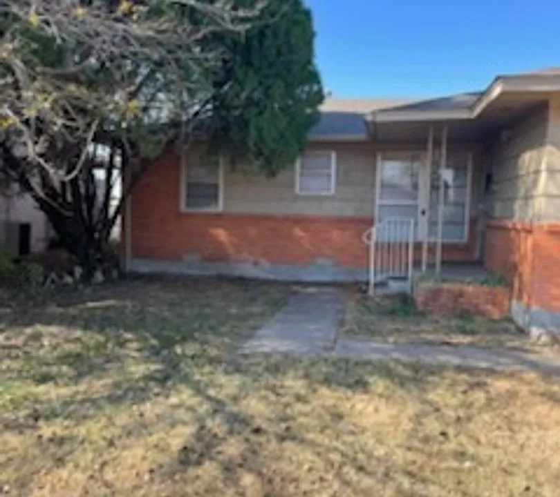 2326 NW 46th St
