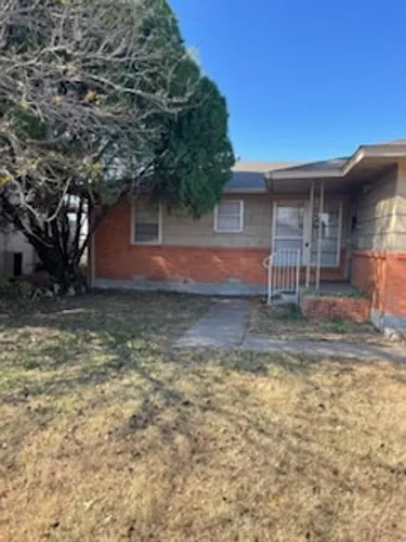 2326 NW 46th St Photo 1