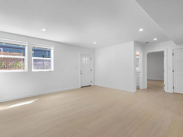 1533 Lafayette St #A — Photo 3