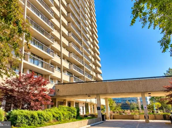400 Madison St APT 604, Alexandria, VA 22314