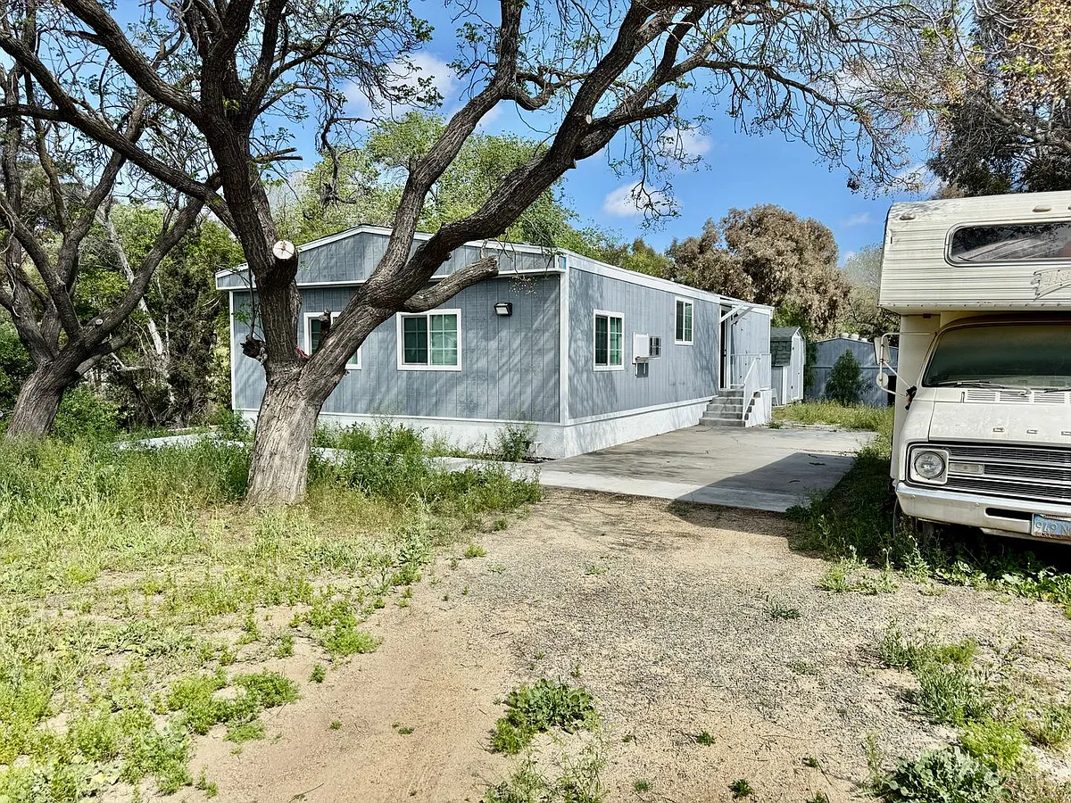 Building Photo - 22784 Grand Ave