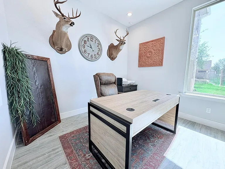 55 Ruskin Dr W — Photo 5