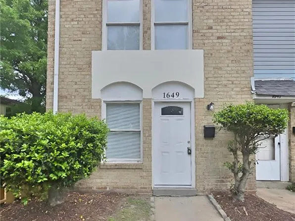 1649 Darren Cir, Portsmouth, VA 23701