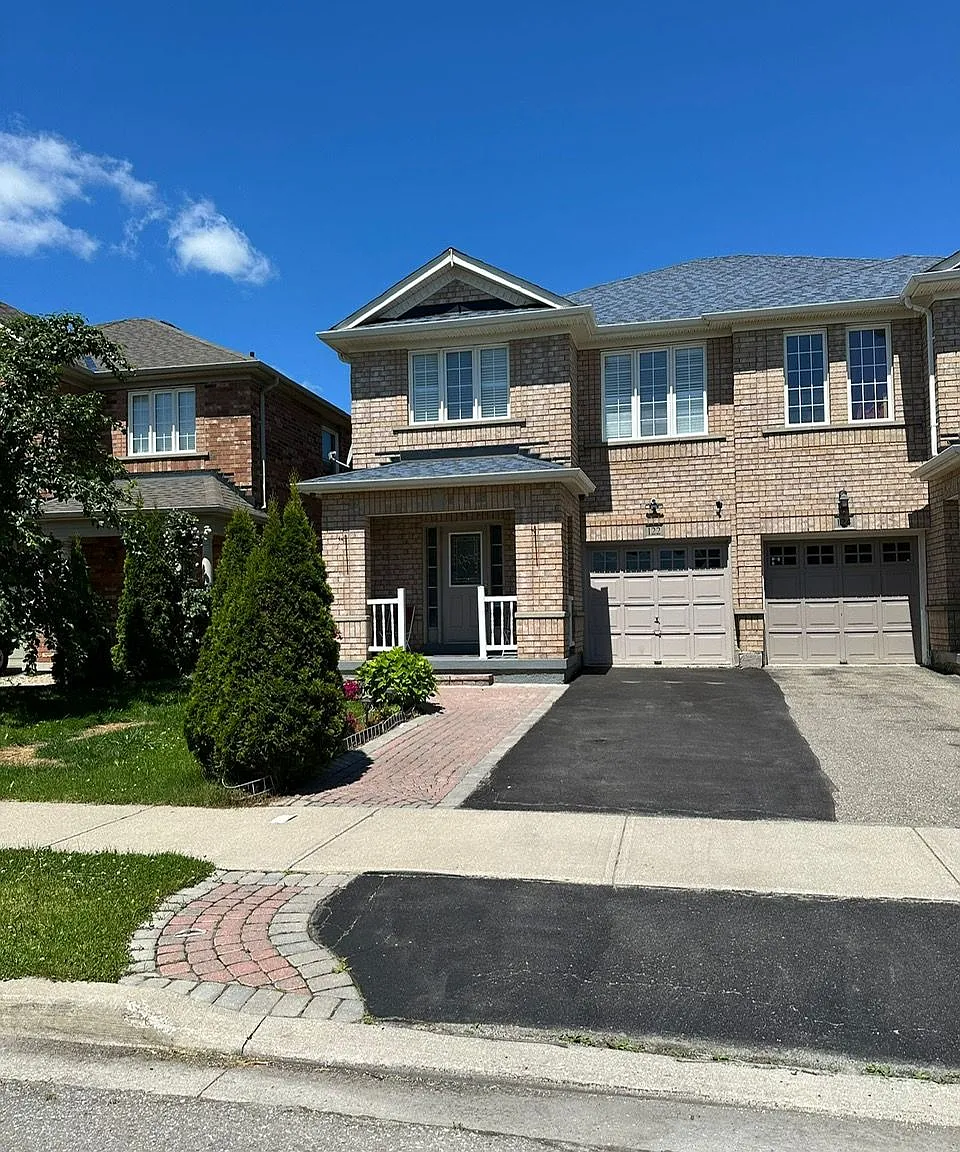 4 bed, $3,100 — Photo 1