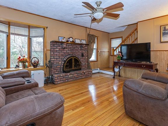 4th image of 3937 Gilmartin Ln