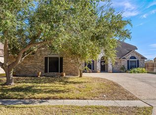 6152 Saint Denis St, Corpus Christi, TX 78414